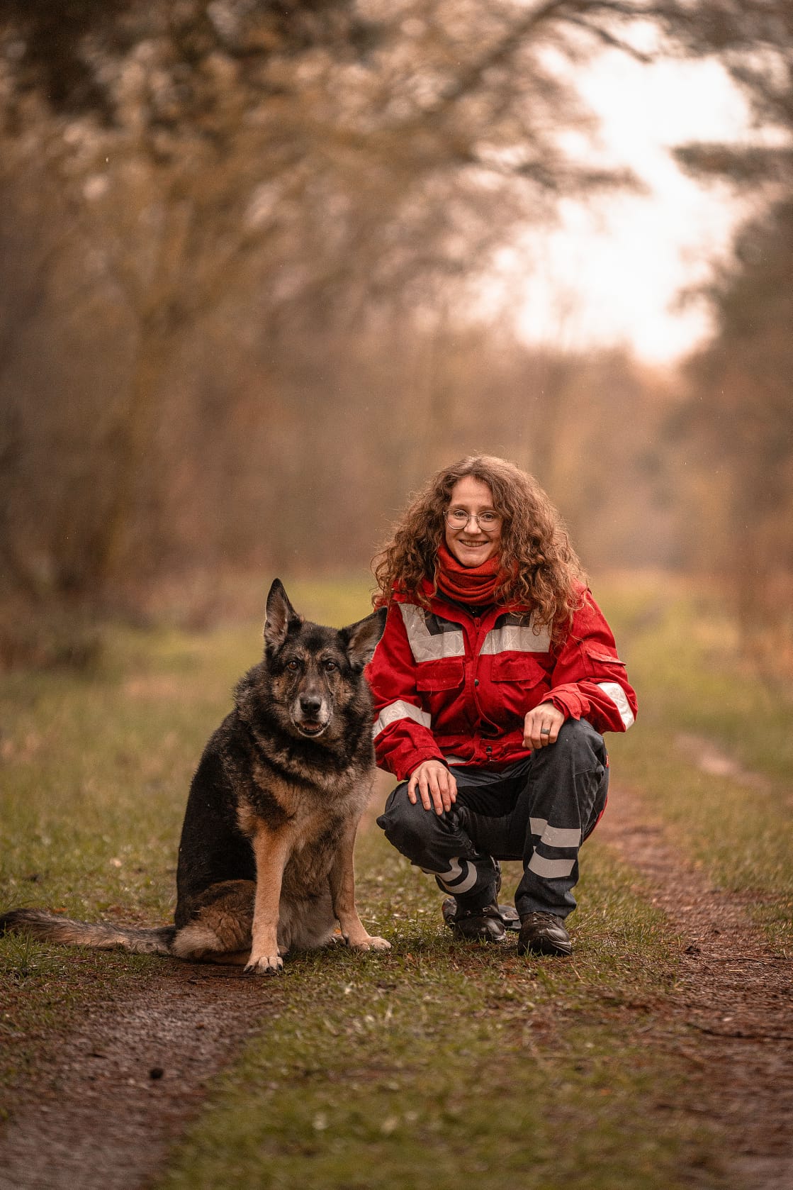 Anne-Katrin Scheel with a dog